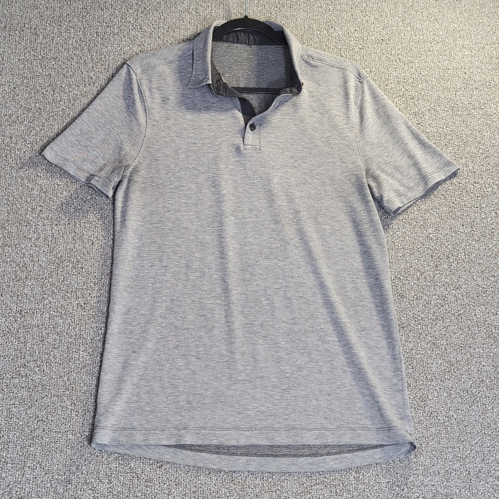 Lululemon Evolution Polo Shirt Size Small in Heathered Gray